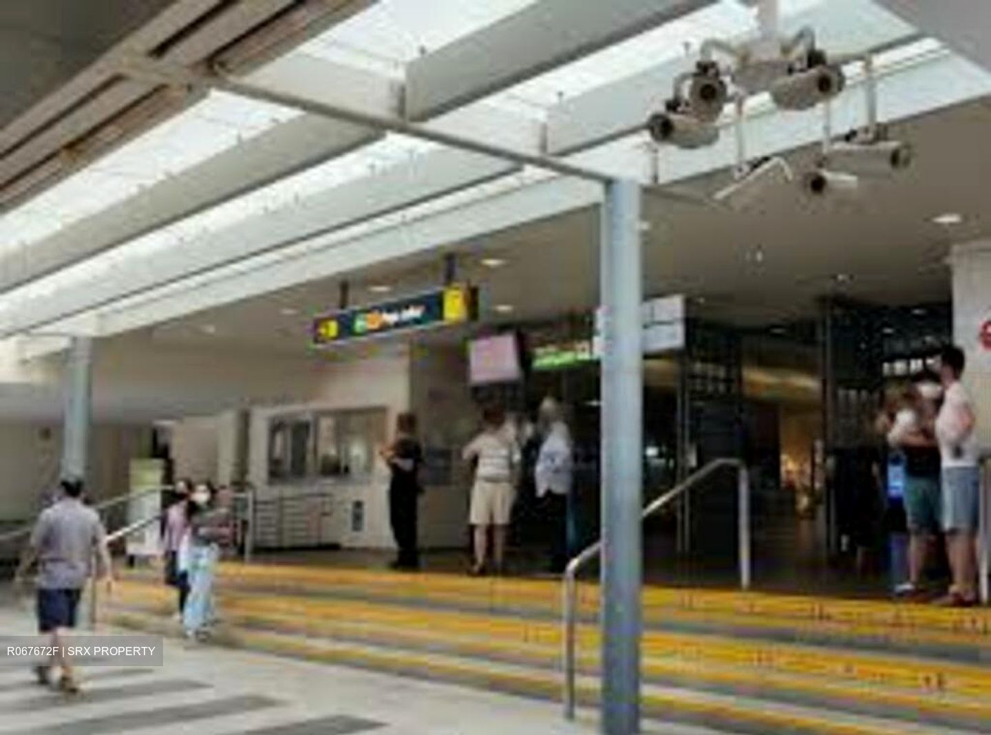 Paya Lebar MRT (D14), Retail #489140451